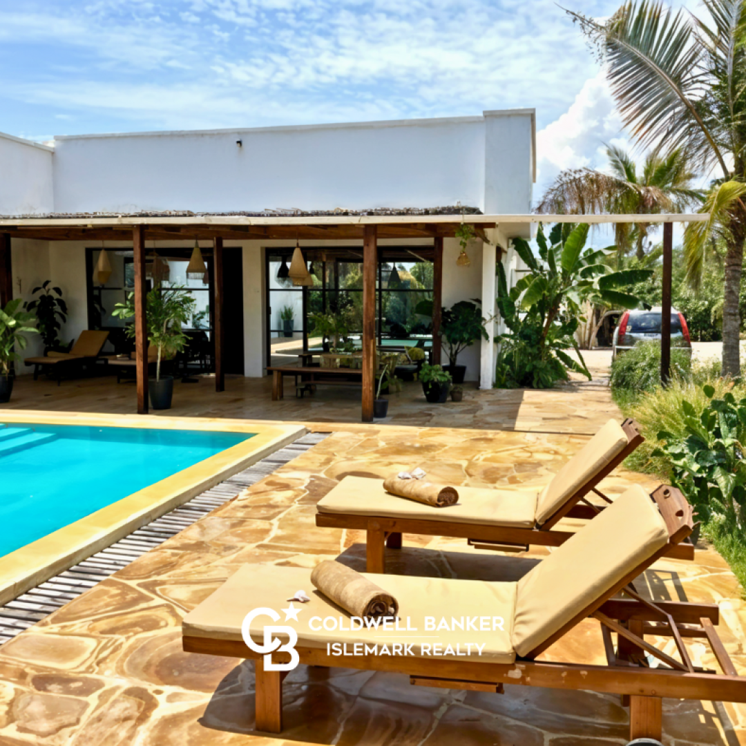 3 Bedroom Villa for sale with Private Pool and Garden