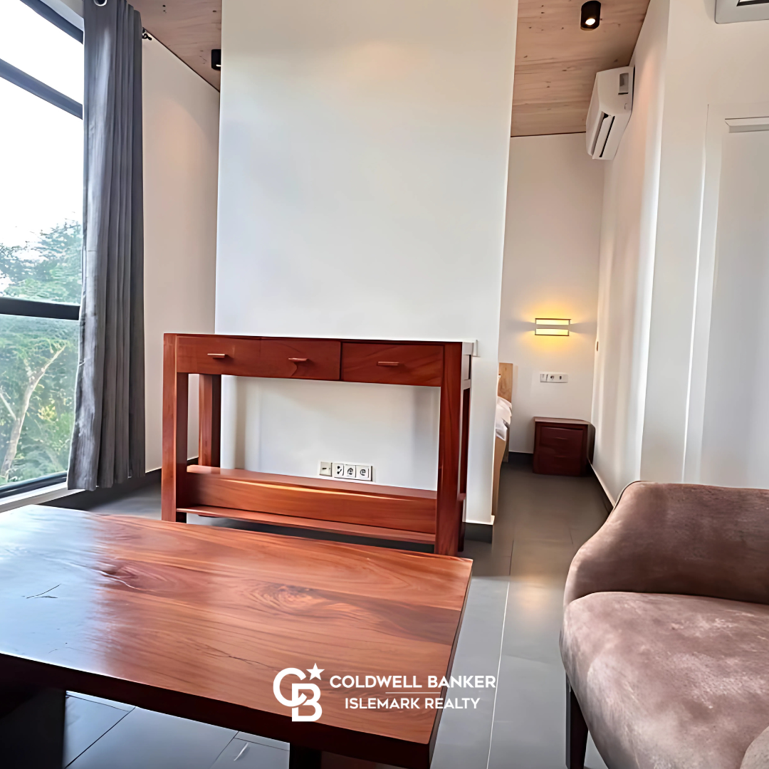 Lagoon View Apartment